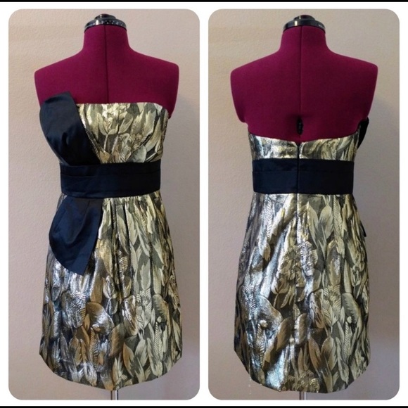 🦄 Phoebe couture gold strapless dress with bow - Picture 2 of 4